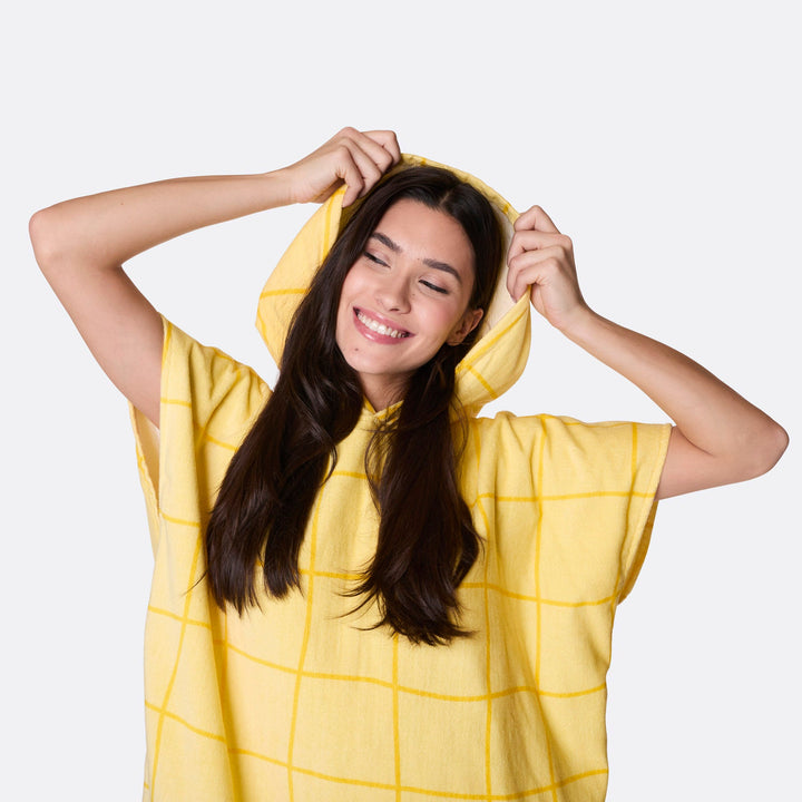 Gul Pool Badponcho