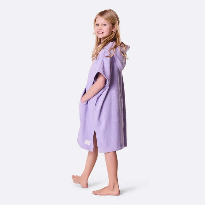 Lila Badponcho Barn